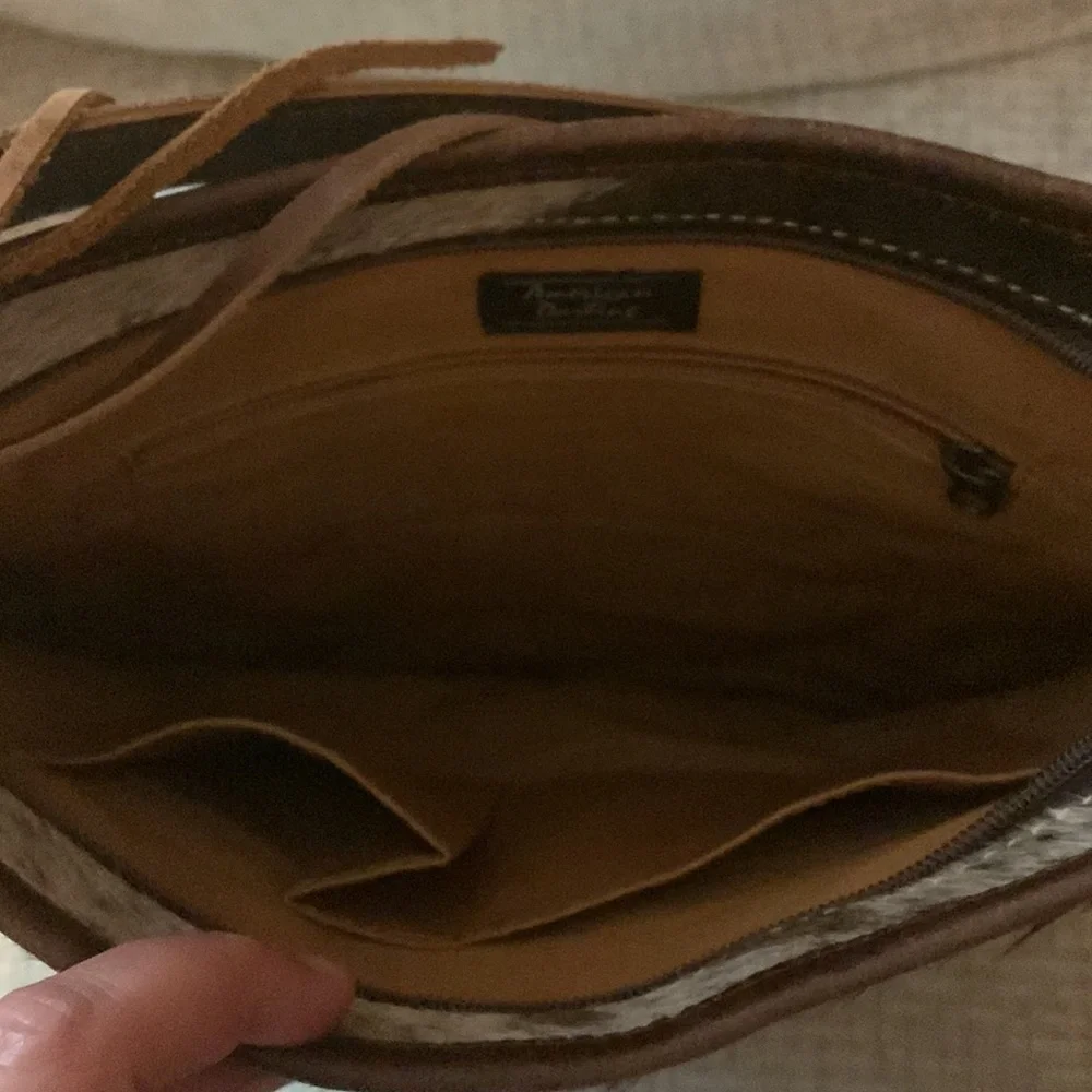 purse - Picture 2 of 4